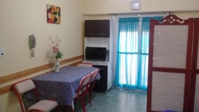 Departamento PB 1 ambiente 3 personas a metros del mar